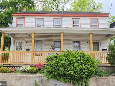 137 N Laurel St #139
