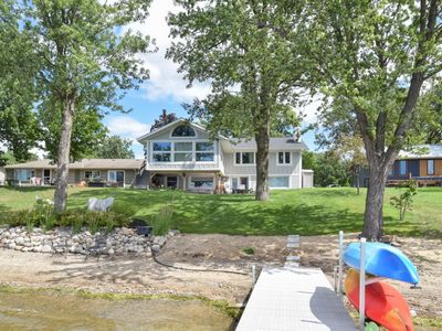 421 Shore Acres Dr