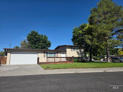 1940 Sherry Dr