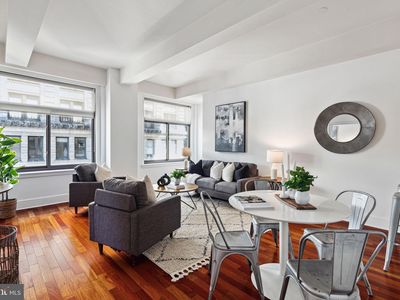 1500 Chestnut St APT 8H