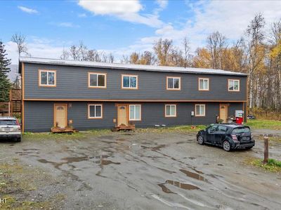 711 E Mountain Ash Loop