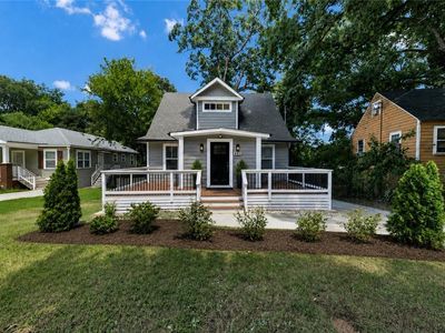 1110 Oak Knoll Ter SE