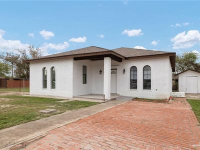 104 N Paseo Del Rey St