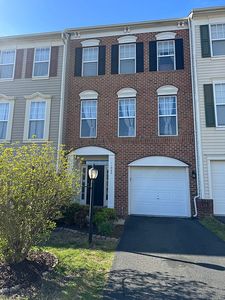 Property at 11942 Benton Lake Rd, Bristow, VA