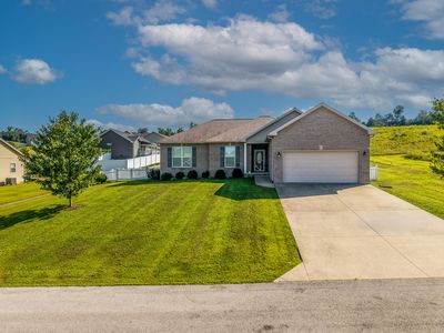 37 Grayson Dr