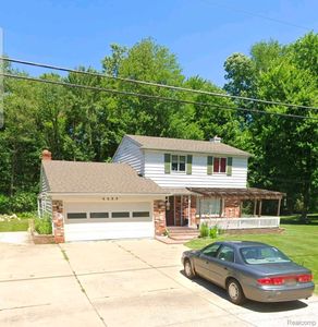 6099 Brookwood Dr