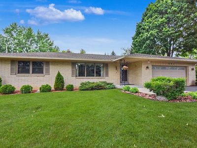 895 Copenhill DRIVE