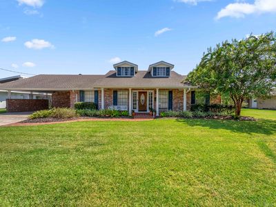 905 Henrietta Ln