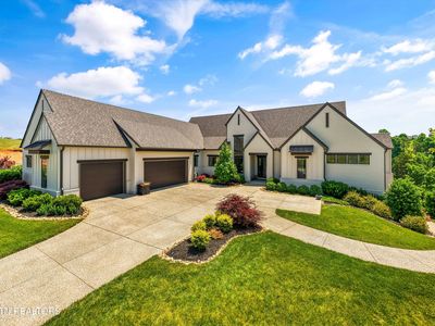 317 Admiral Ct
