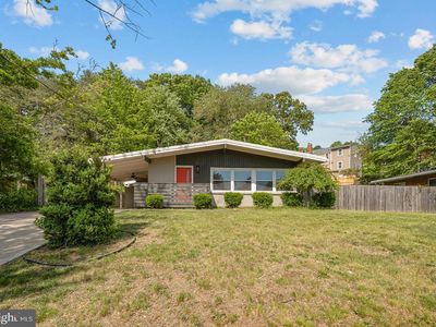 2908 Farmington Dr