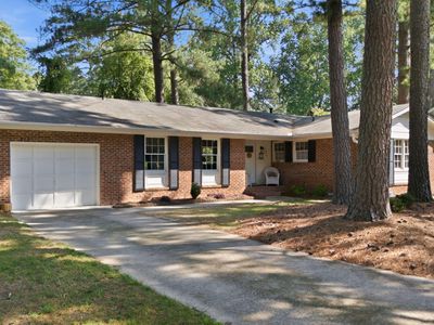 1004 Edgebrook Dr