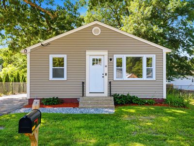60 W Elmwood Avenue