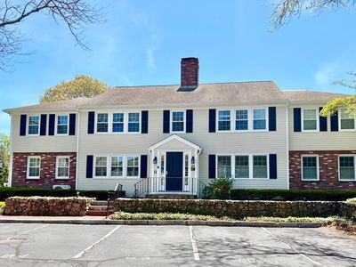 727 Main Street APT B1