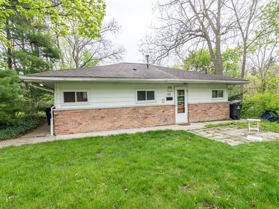 413 S Revena Blvd