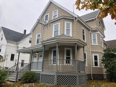 52 Hodges Ave