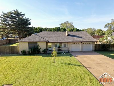 809 Elm Blvd