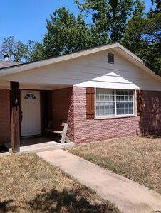 Property at 600 W Tishomingo St, Madill, OK