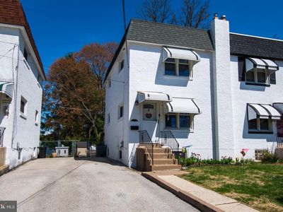 111 W Ridley Ave