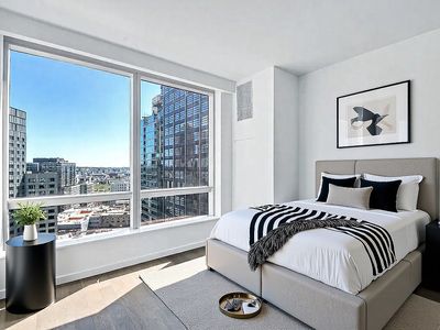 1 City Point #25L