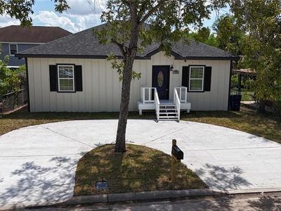 2105 Silver Ave