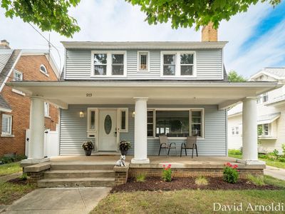 919 Myrtle St NW