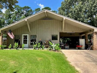 912 Twin Cedar Dr