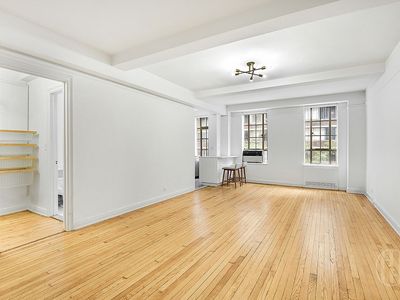 333 W 56th St APT 3H