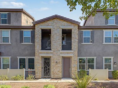 2344 E HIDALGO Avenue