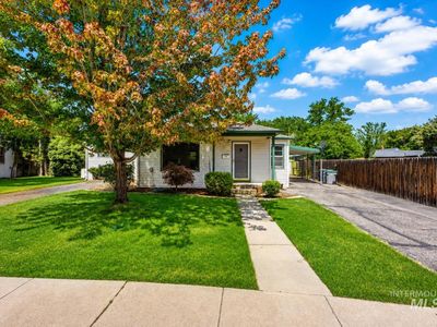 611 N Riverview Dr