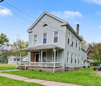 16 S Main St