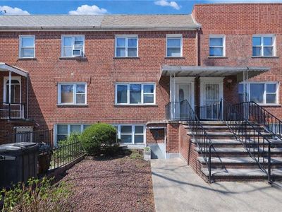 114 Bay 40 St