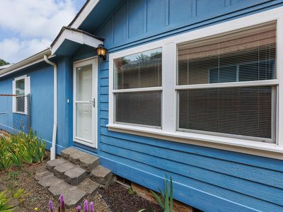 389 SE Inlet Ave