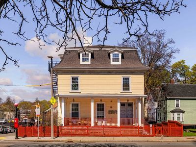 73 Walnut Ave #2