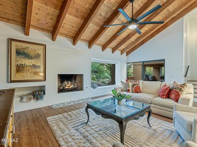 835 E Placita Del Mirador