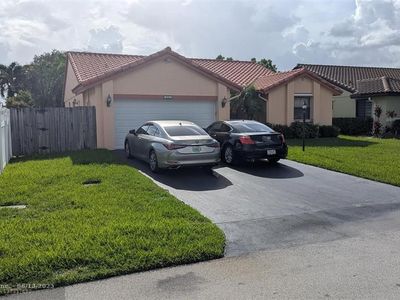 6341 Gauntlet Hall Ln