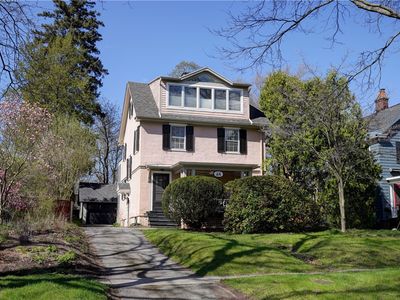 54 Nunda Blvd