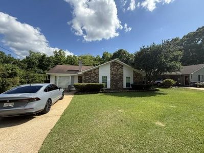 206 Dale Dr