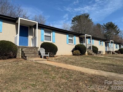 120-121 128 Cedar Ave