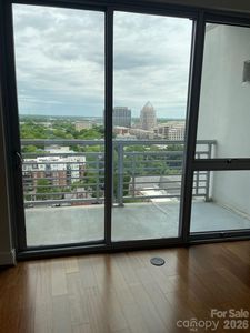 333 W Trade St Unit 1602