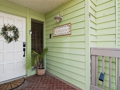 318 Windrush Blvd APT 9