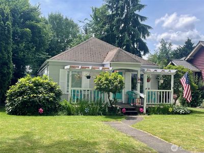 1821 Nichols Boulevard