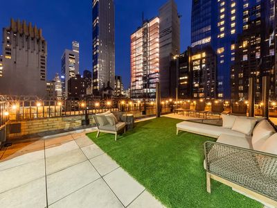 160 Central Park S #1916