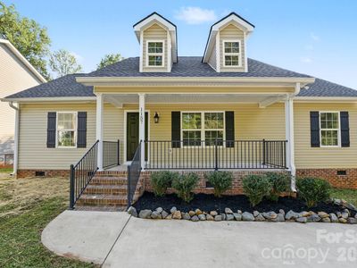 1157 Calhoun St