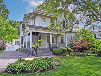 35 Walnut Ave
