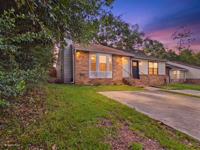 102 Boardwalk Ln