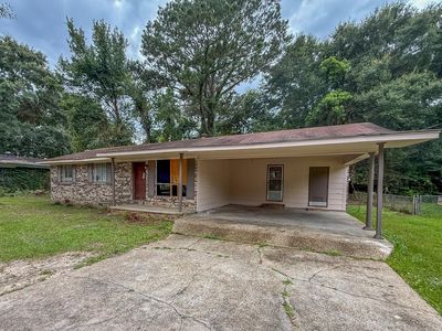 205 Elizabeth Ave