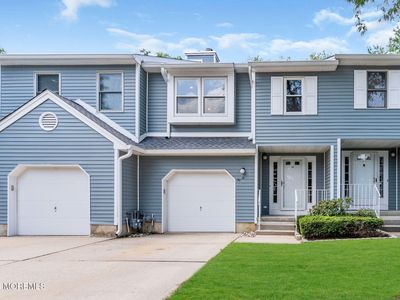14 Mayfair Court
