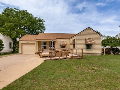 811 Magnolia Dr