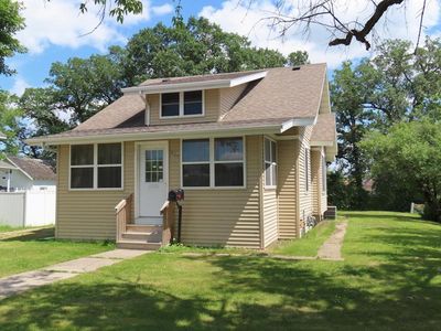 320 Red Lake Blvd