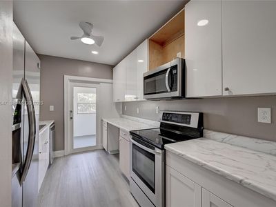 2700 Riverside Dr APT 303B